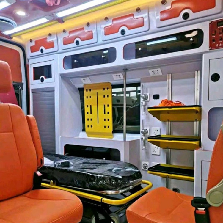 银海长途救护车护送病人租赁价格