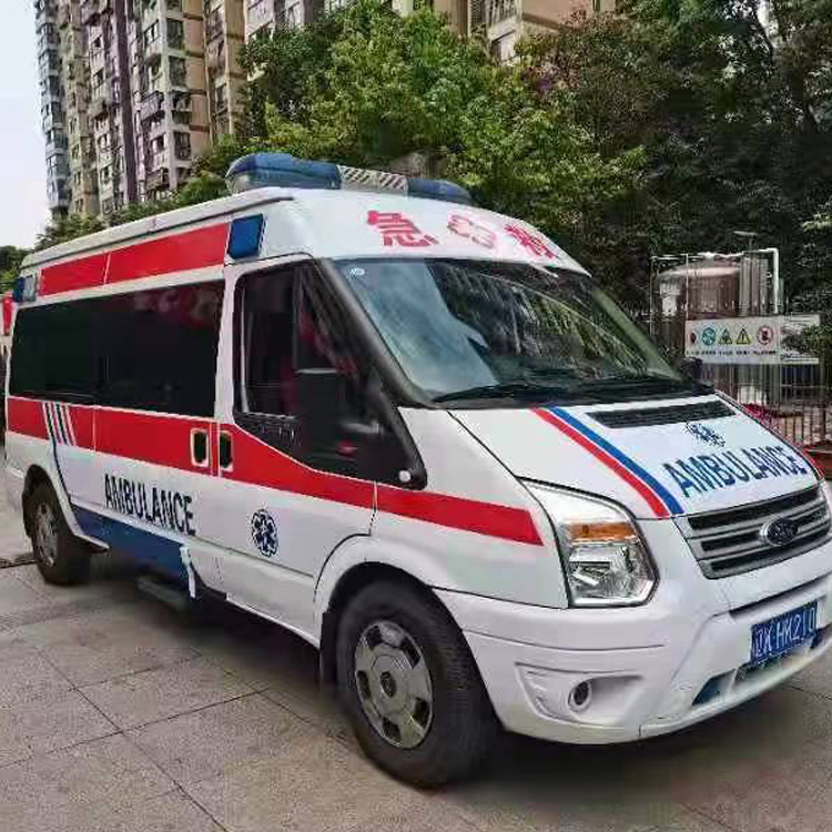 银海长途救护车护送病人返乡