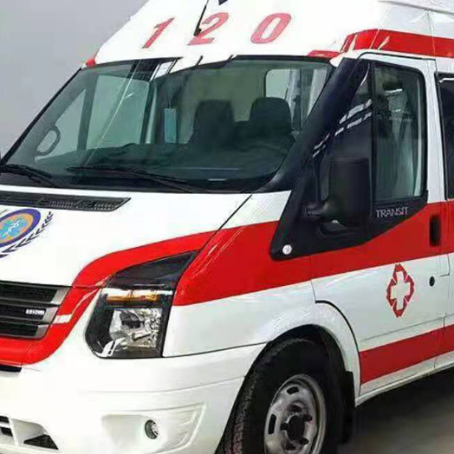 银海非急救护送病人转院租赁救护车的优缺点对比